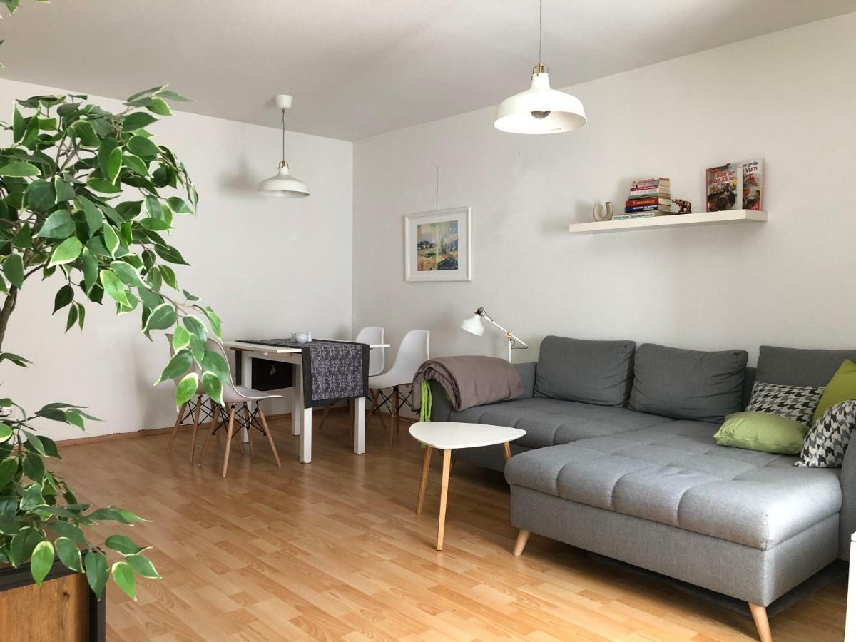 Parkplatz Und Balkon - Burberg'S Heimathafen In Wiesbaden Exteriör bild